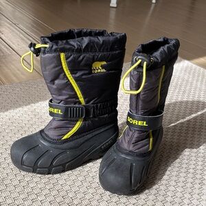 Sorel Black/Yellow Snow Boots size 1